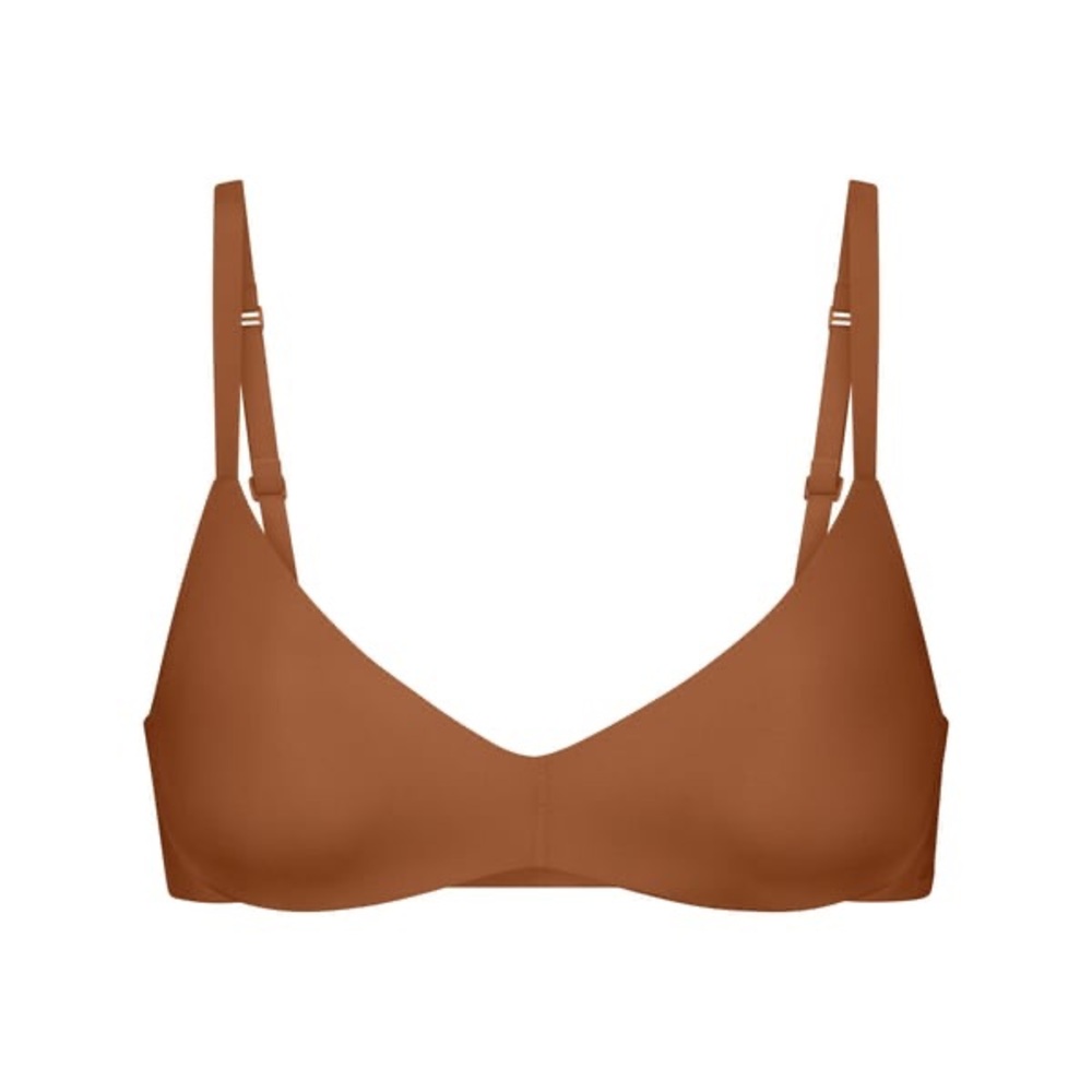 SKIMS Wireless Form Push-Up Bra Bronze